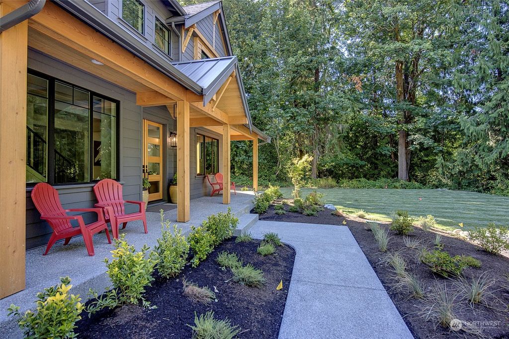 Photo of 21437 NE 60th Street, Redmond, WA 98053 (MLS # 2147126)