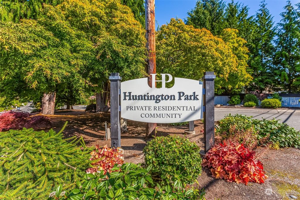 Photo of 24721 11th Avenue S, Des Moines, WA 98198 (MLS # 2190561)