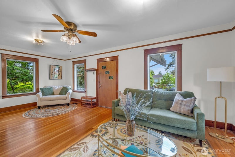 3551 SW 99th Street