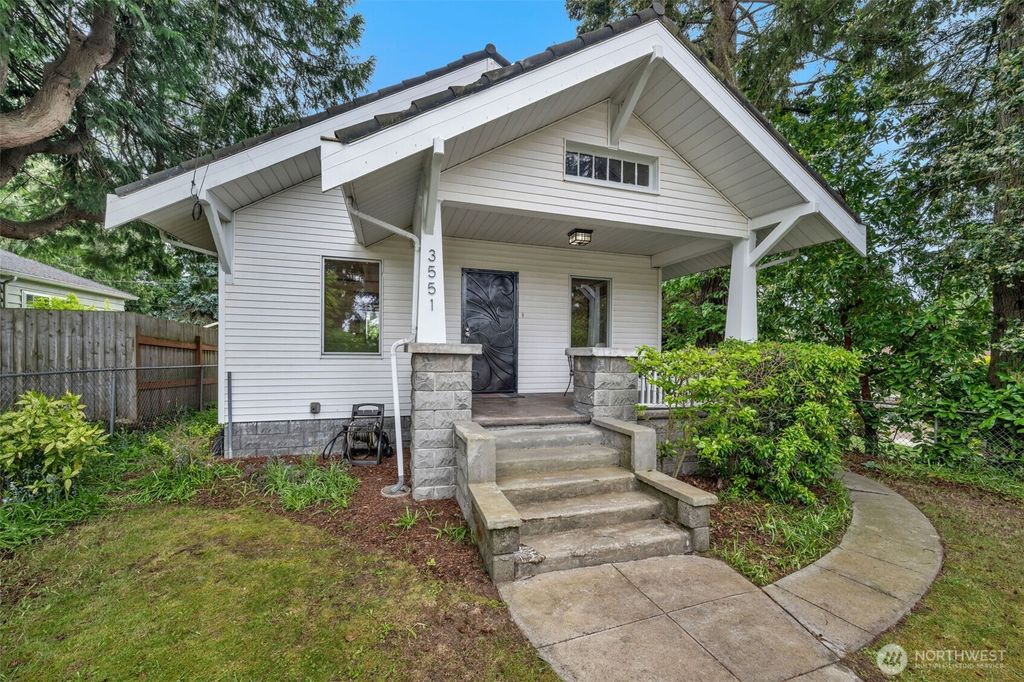 Photo of 3551 SW 99th Street, Seattle, WA 98126 (MLS # 2513925)