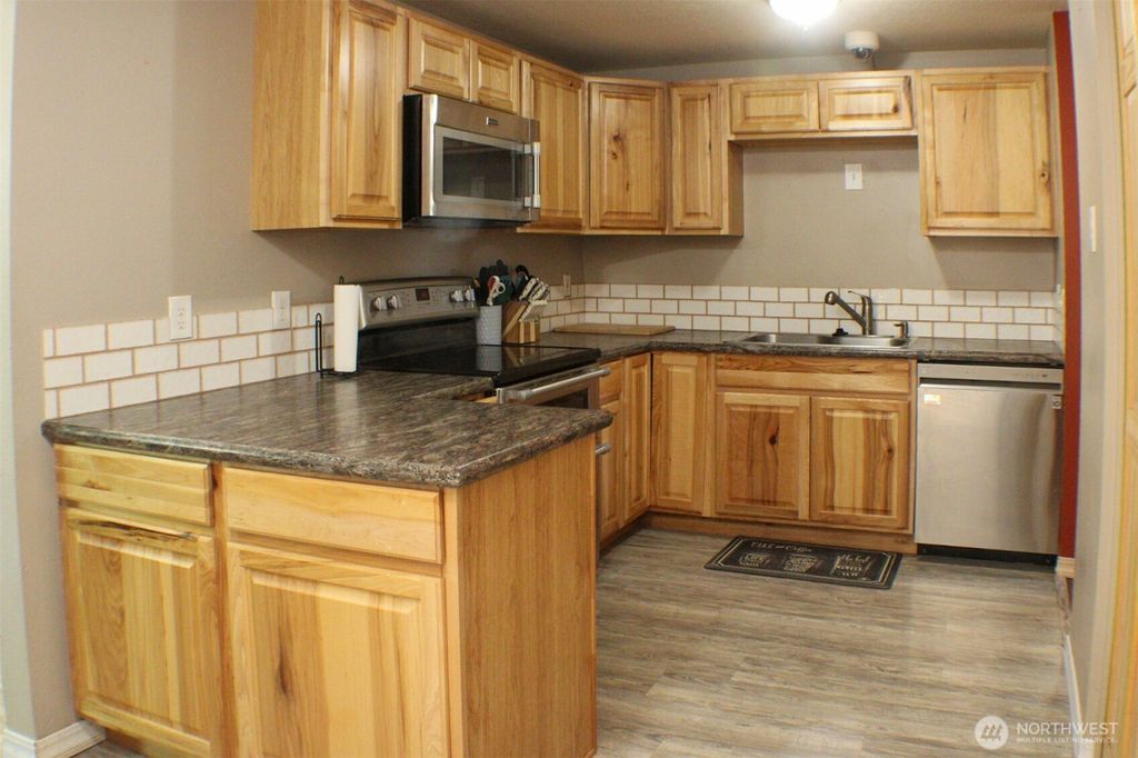 Photo of 131 SE 3rd Street, Milton-Freewater, OR 97862 (MLS # 2521479)
