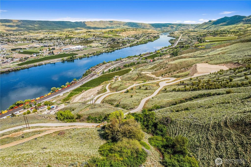 Photo of 1501 Lot C Malaga Alcoa Highway, Wenatchee, WA 98801 (MLS # 2515649)