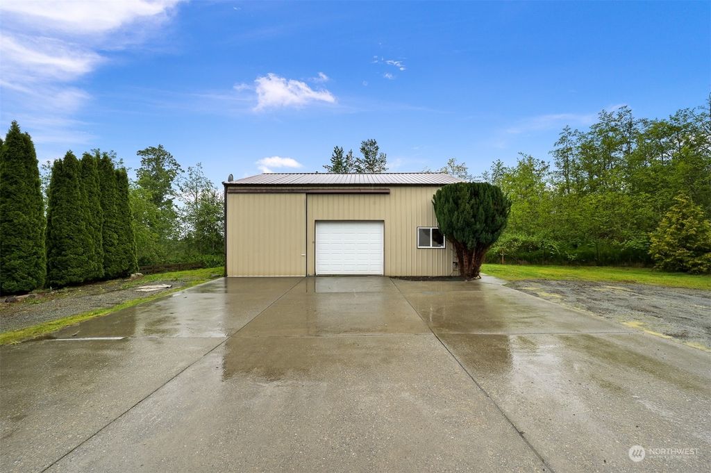 listing image 9365444067397962873