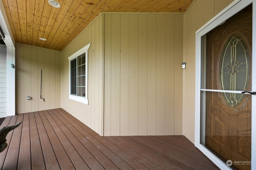 listing image 9367303566042613806