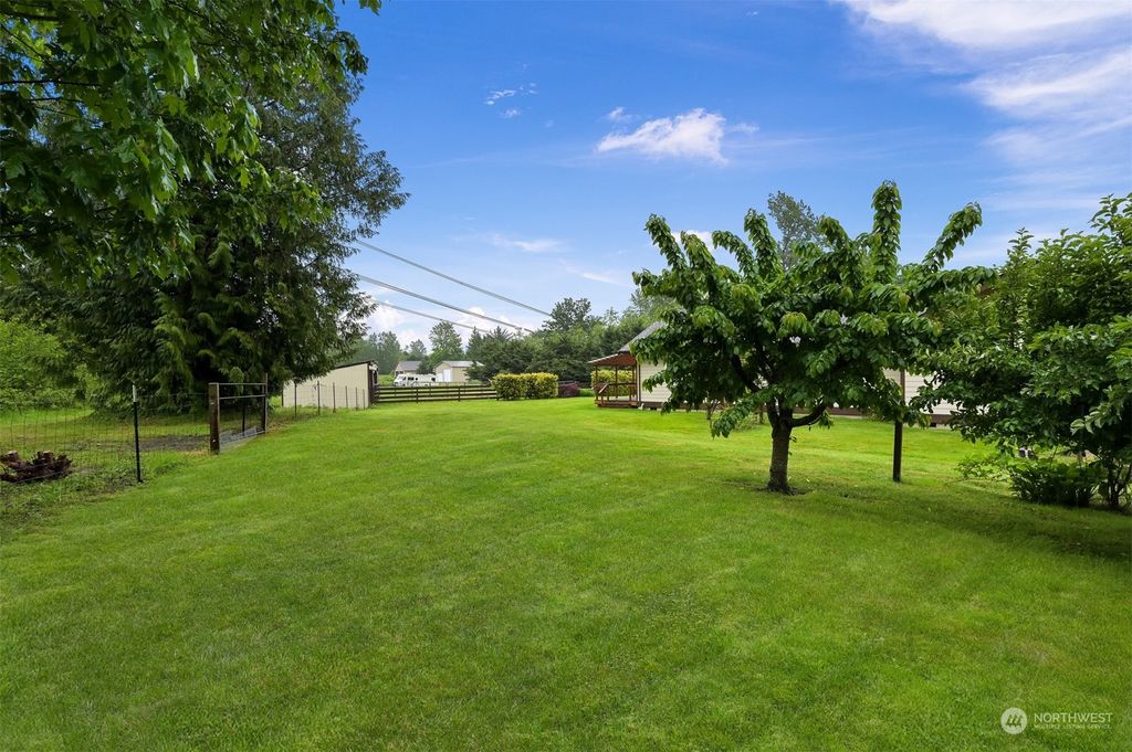 listing image 9369855024434534417