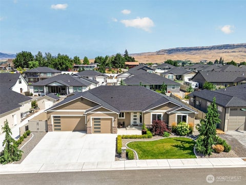 Photo of 2637 7th St ST SE, East Wenatchee, WA 98802 (MLS # 2549181)
