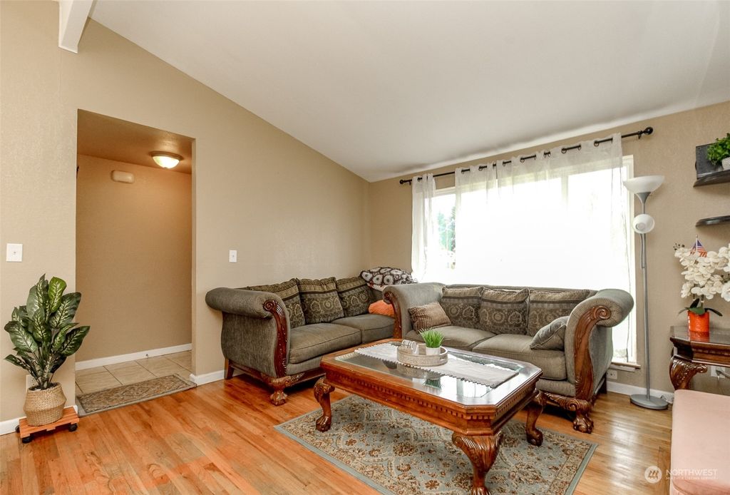 Photo of 3816 S 184th Street, SeaTac, WA 98188 (MLS # 2216370)