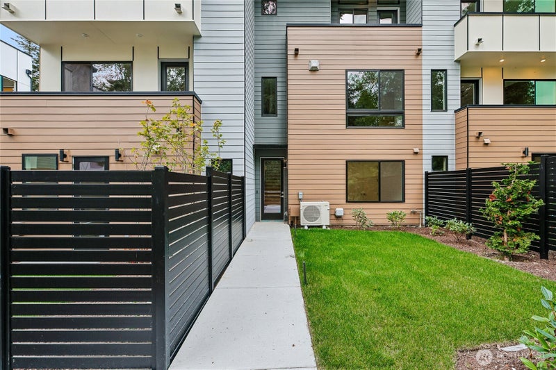 19218 77th Court NE 102