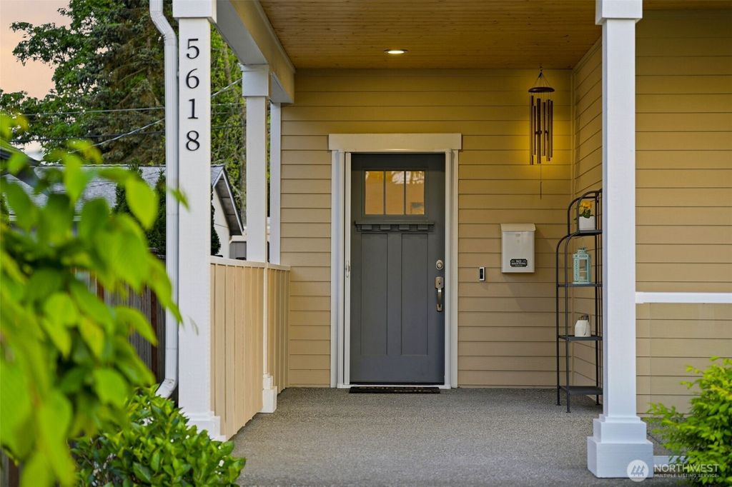 Photo of 5618 N 43rd Street, Tacoma, WA 98407 (MLS # 2503506)