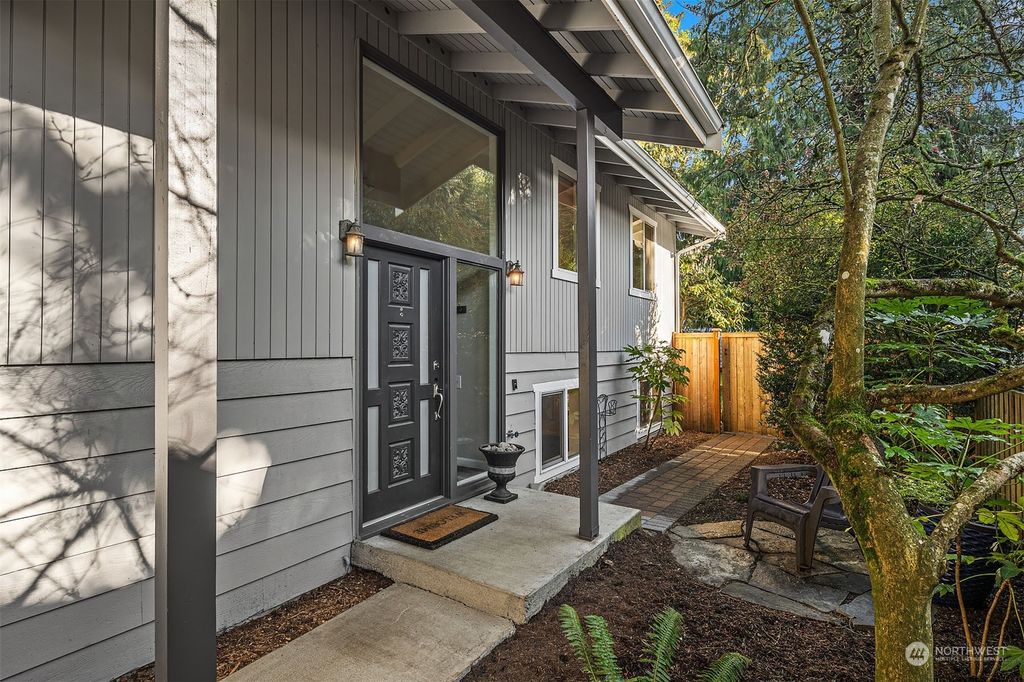Photo of 11730 36th Avenue NE, Seattle, WA 98125 (MLS # 2326271)