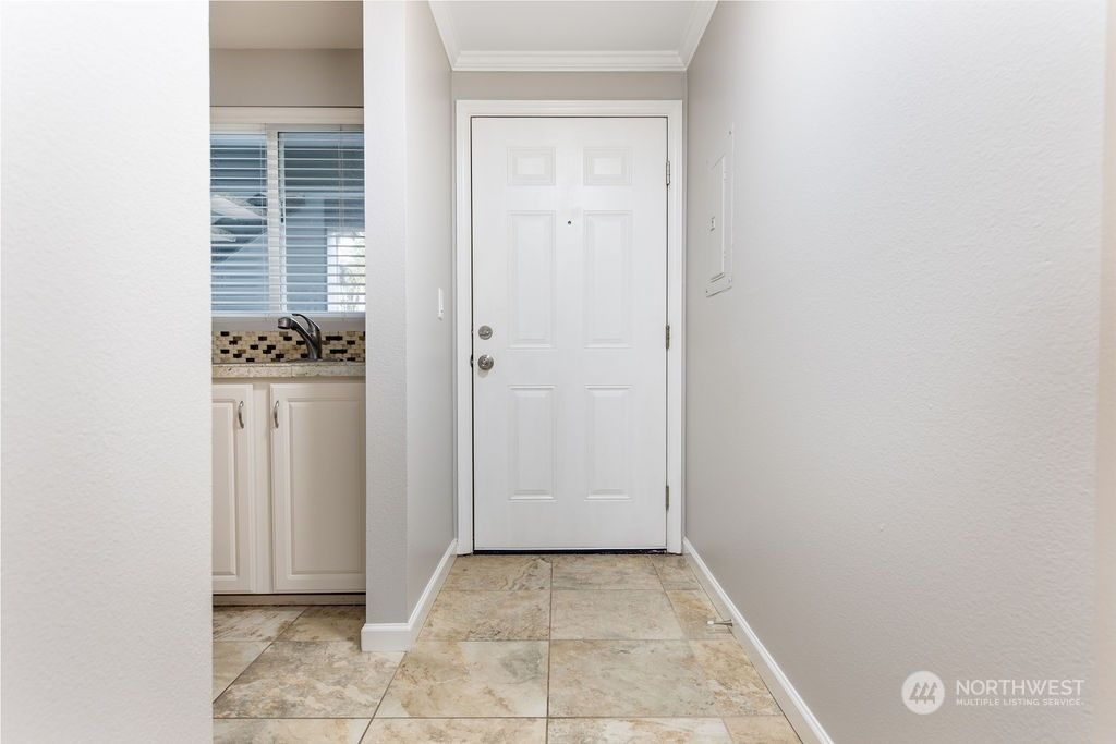 Photo of 11103 NE 124th Lane #C210, Kirkland, WA 98034 (MLS # 2205481)