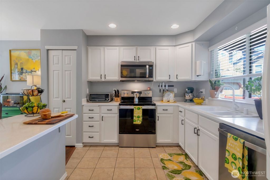 Photo of 5802 14th Drive W #B, Everett, WA 98203 (MLS # 2518404)