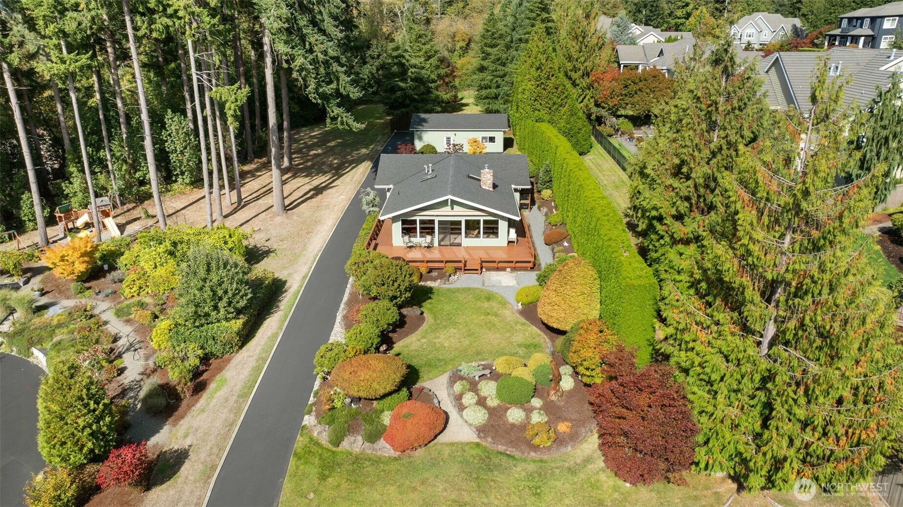9001 Warren Drive NW