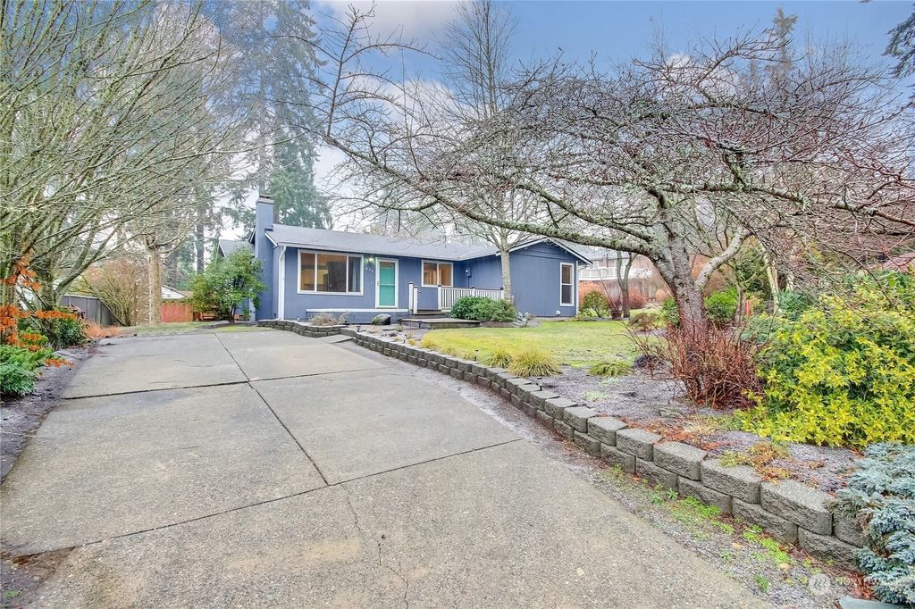 Photo of 632 217th Street SW, Bothell, WA 98021 (MLS # 2192770)