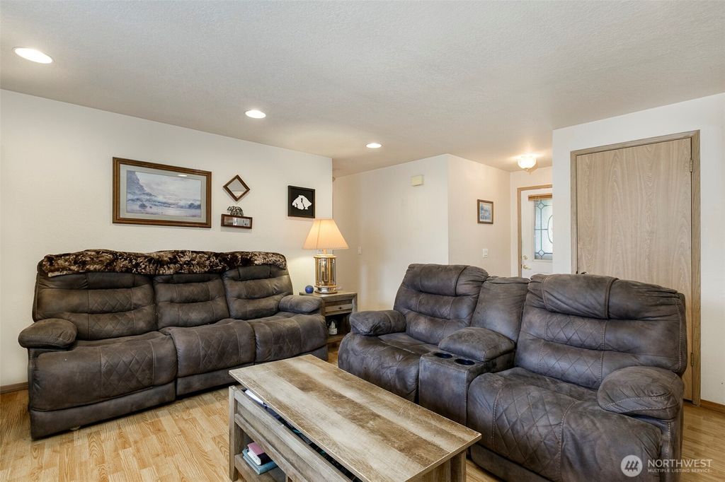Photo of 8715 69th Drive NE, Marysville, WA 98270 (MLS # 2417176)