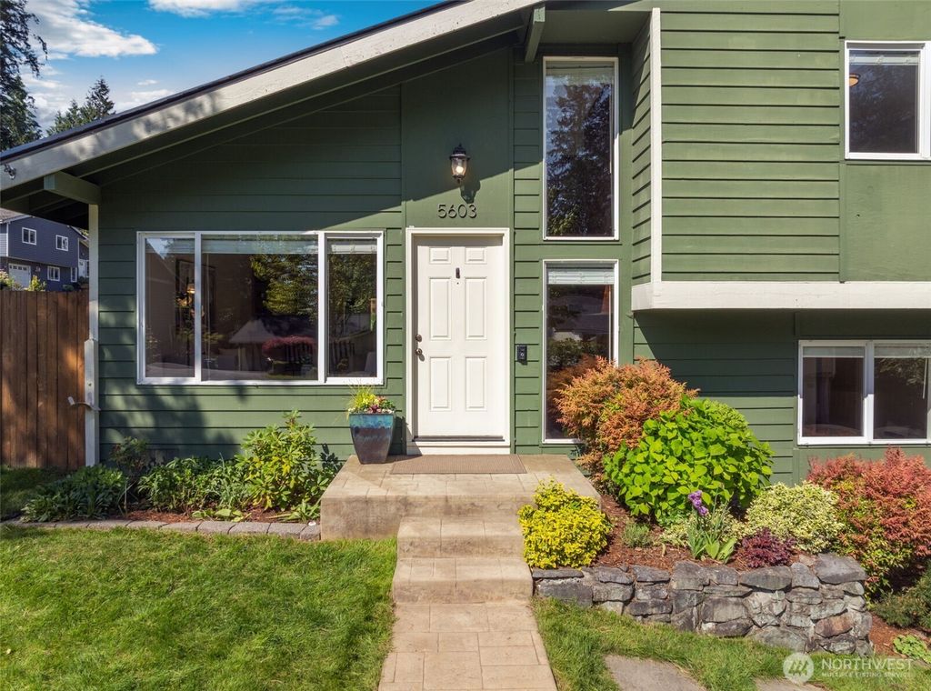 Photo of 5603 159th Place NE, Redmond, WA 98052 (MLS # 2366547)