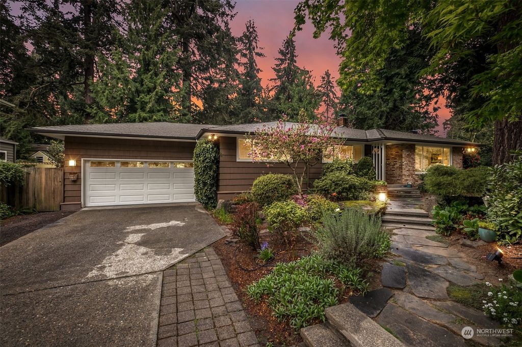 Photo of 2703 104th Avenue SE, Beaux Arts, WA 98004 (MLS # 2236220)