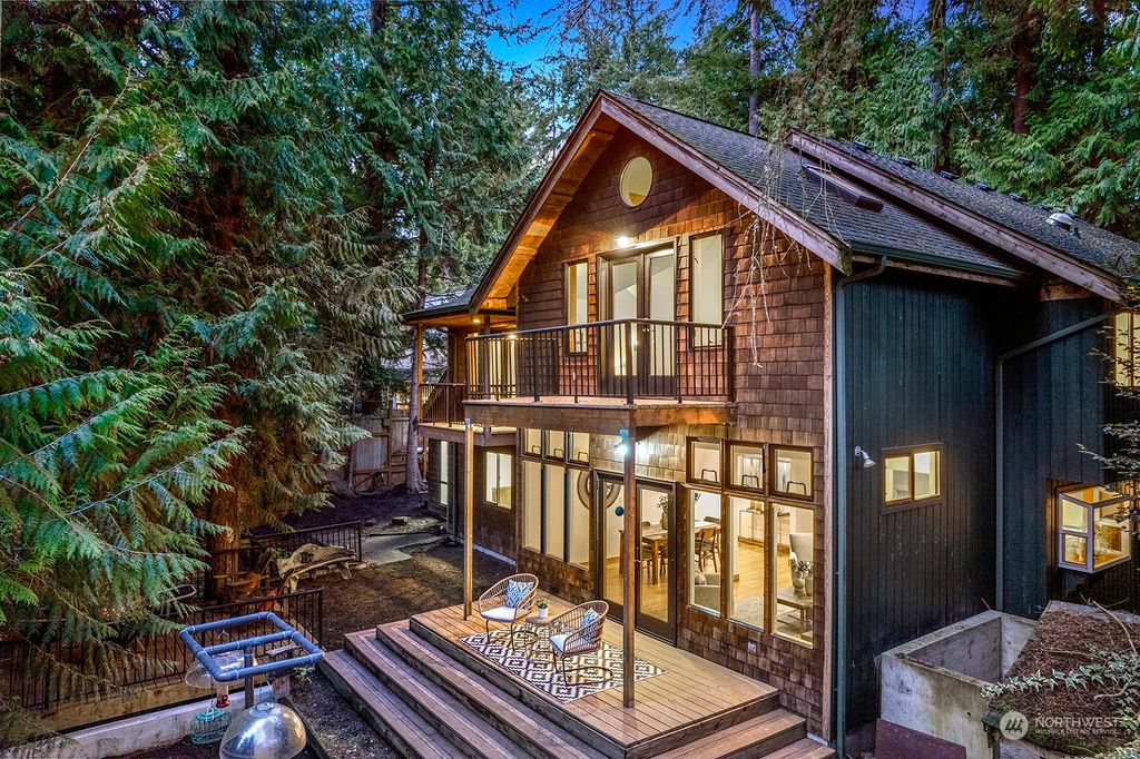 Photo of 11261 Champagne Point Road NE, Kirkland, WA 98034 (MLS # 2041489)