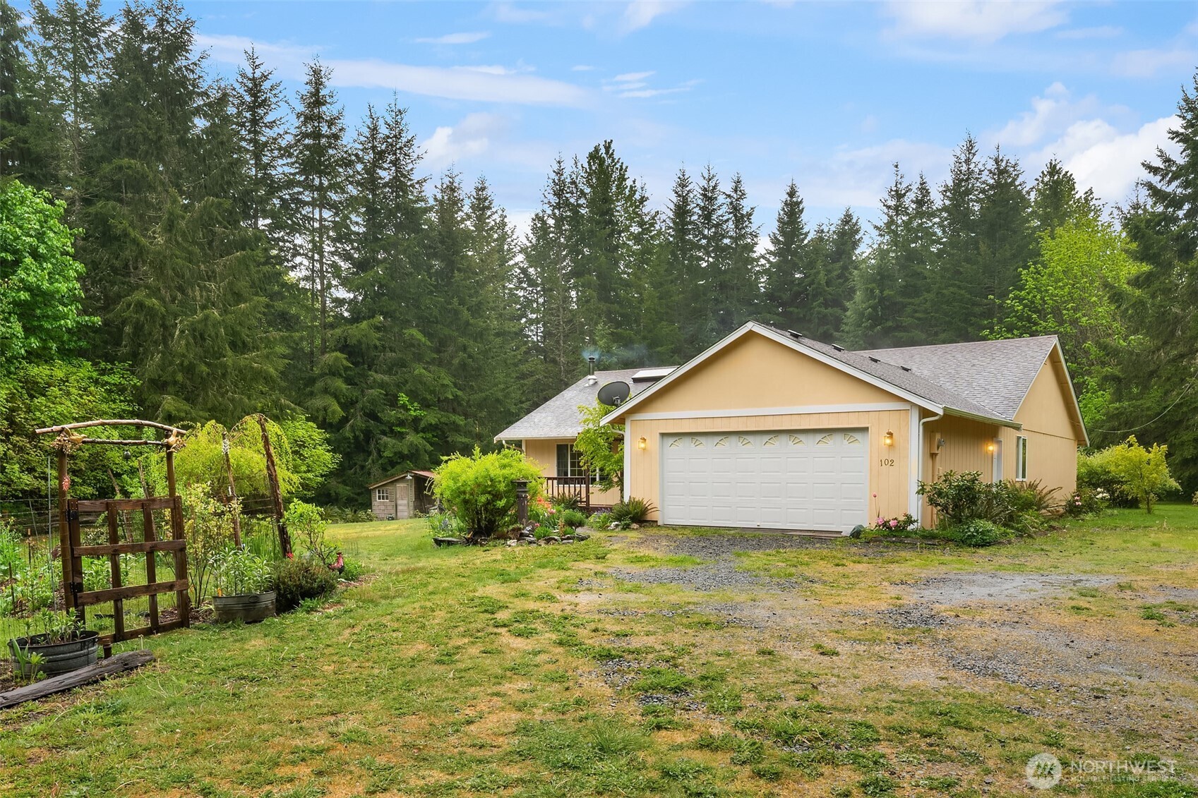 102 Roundtop Road