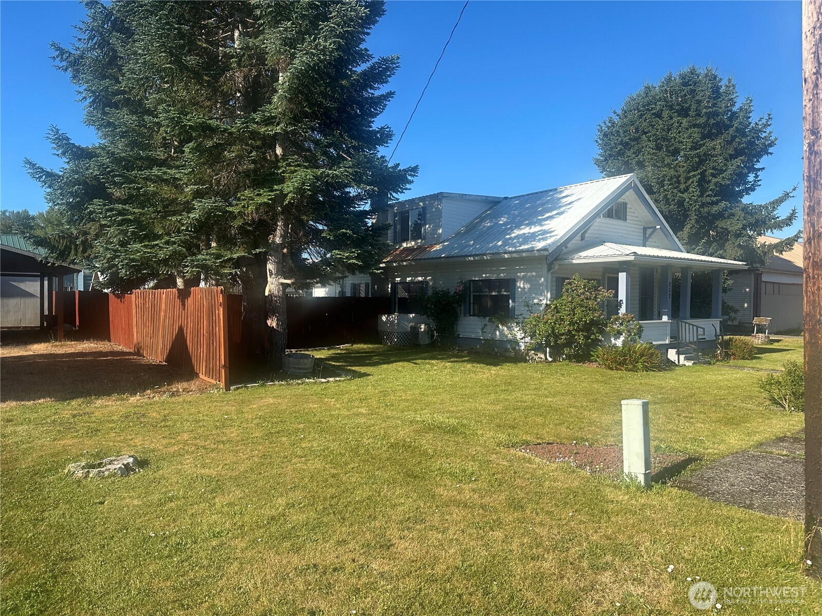 217 E Pe Ell Avenue