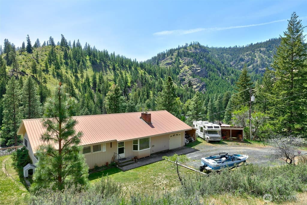 Photo of 15547 State Route 410, Naches, WA 98937 (MLS # 2566780)