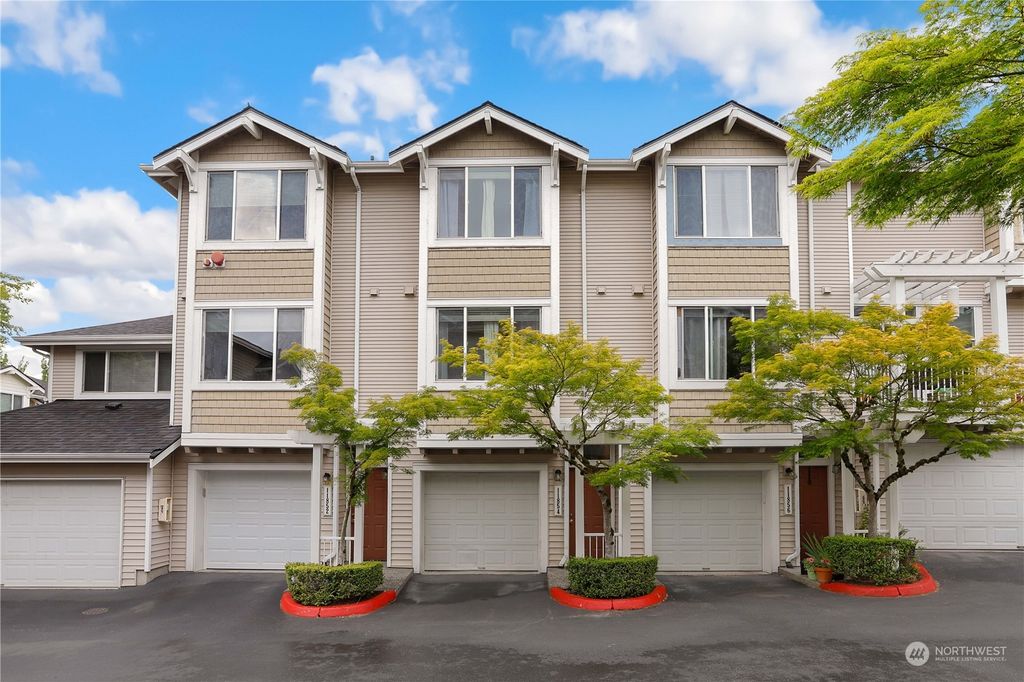 Photo of 11854 NE 162nd Lane #9-3, Bothell, WA 98011 (MLS # 2244623)
