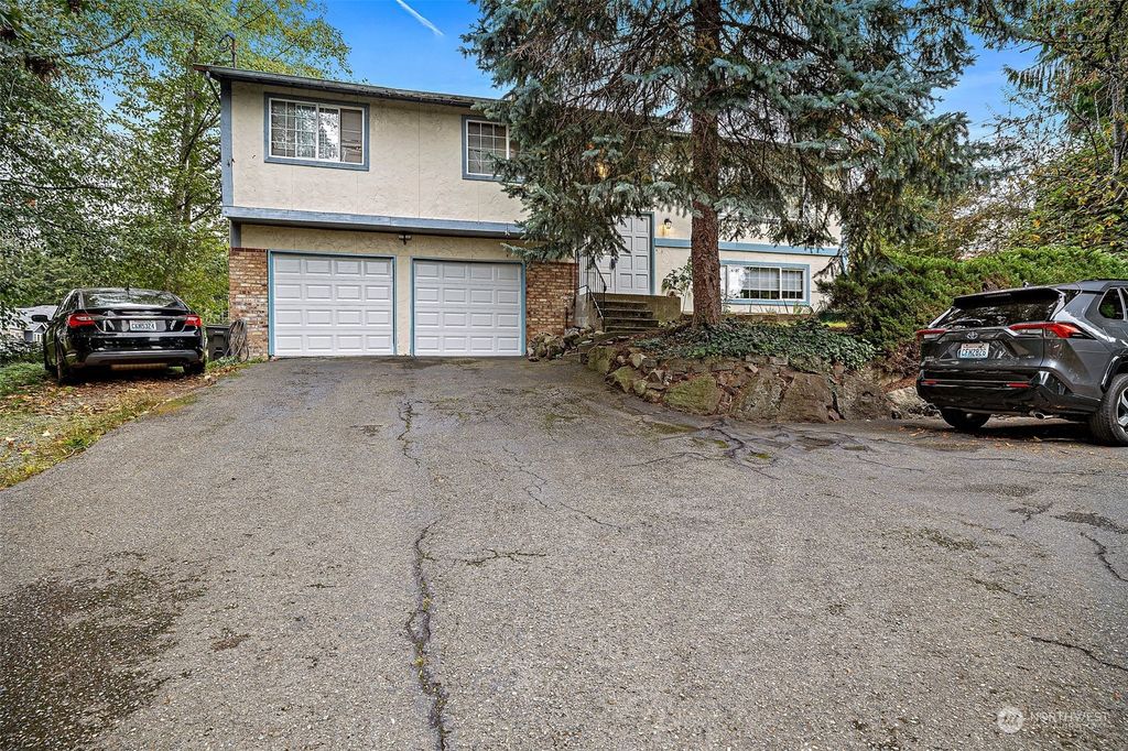 Photo of 4215 228th St SE St, Bothell, WA 98021 (MLS # 2300767)