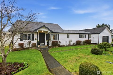 Photo of 322 Milwaukee Boulevard S, Algona, WA 98001 (MLS # 2490726)