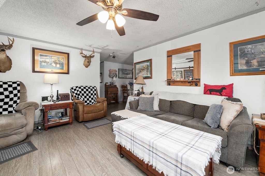 Photo of 700 Harding Road, Aberdeen, WA 98520 (MLS # 2527959)