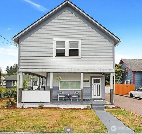 1224 4th St Cosmopolis WA 98537