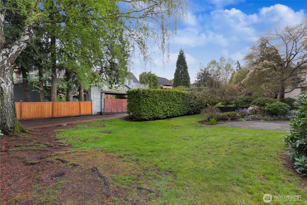 Photo of 3820 NE 62nd Street, Seattle, WA 98115 (MLS # 2505713)