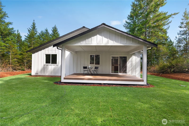 20 E Meadow Mist Place