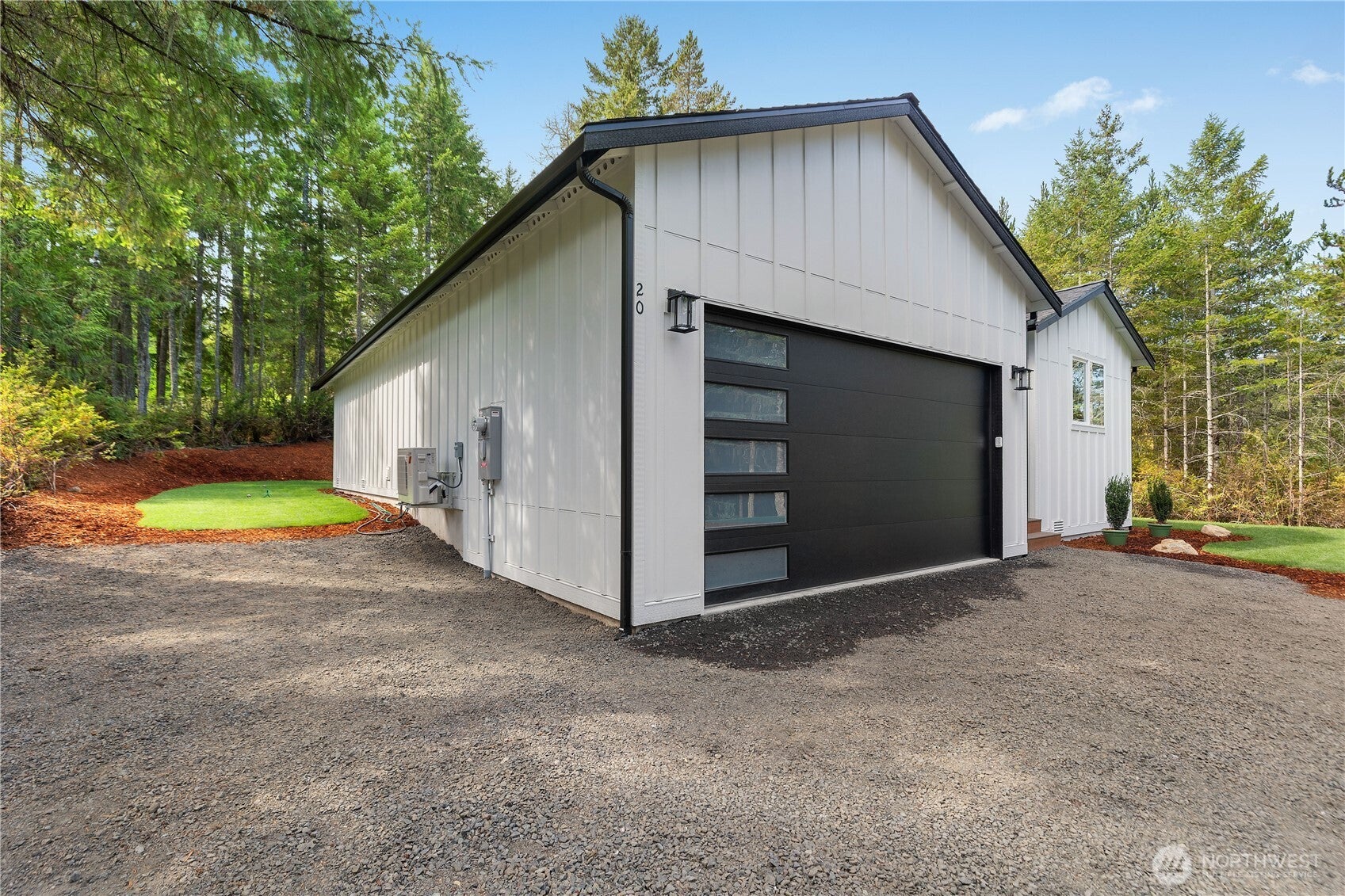 20 E Meadow Mist Place