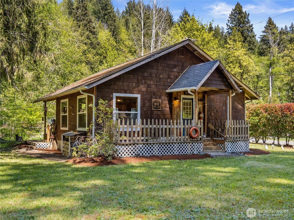 Photo of 400 N Finch Creek Road, Hoodsport, WA 98548 (MLS # 2500630)