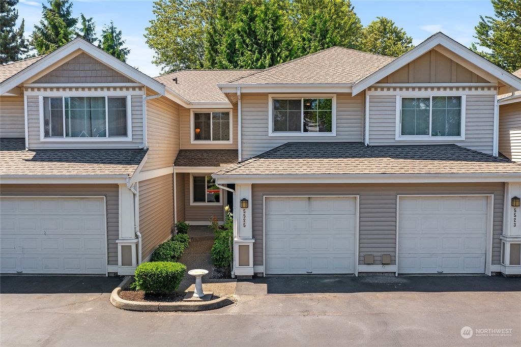 Photo of 5525 S 231st Place #12-2, Kent, WA 98032 (MLS # 2078174)