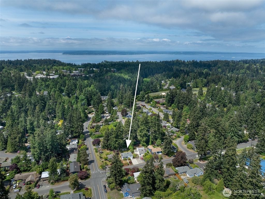 Photo of 16509 Fremont Avenue N, Shoreline, WA 98133 (MLS # 2527683)