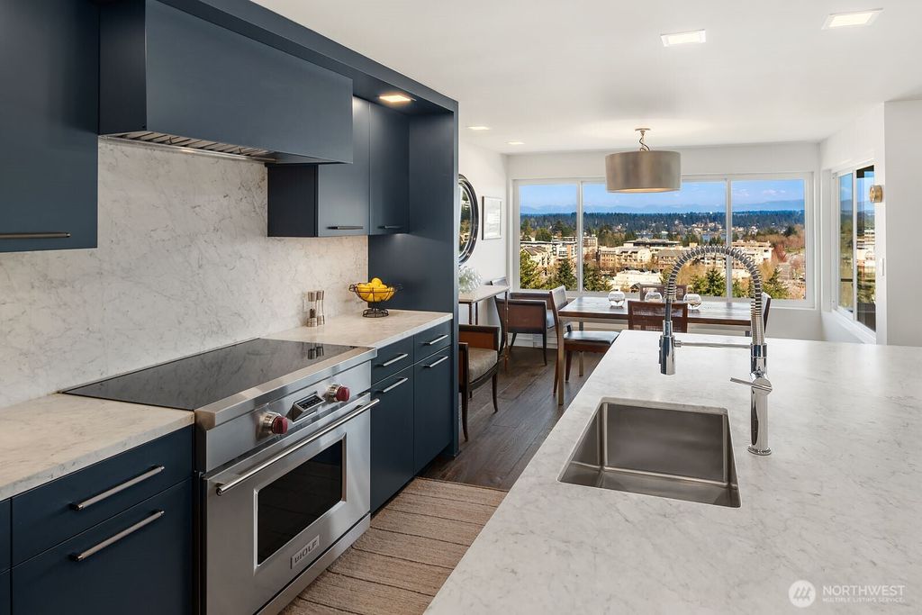 Photo of 2800 75th Place SE #201, Mercer Island, WA 98040 (MLS # 2334622)