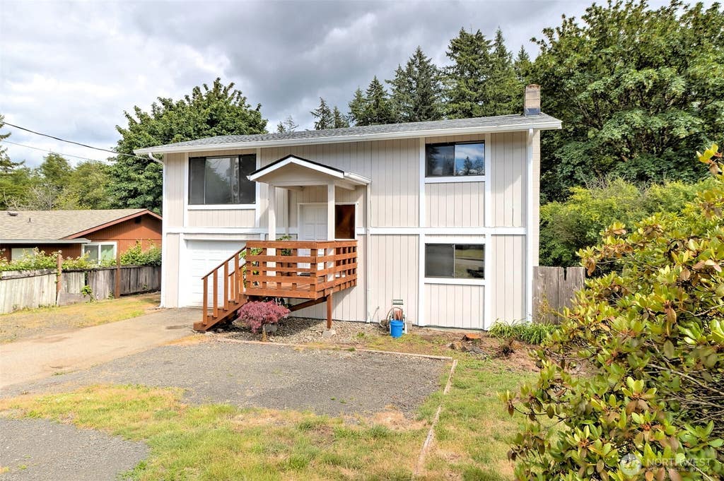 Photo of 2064 Lake Boulevard, Shelton, WA 98584 (MLS # 2540938)