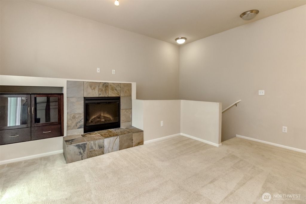 Photo of 21230 40th Way S #E, SeaTac, WA 98198 (MLS # 2509998)