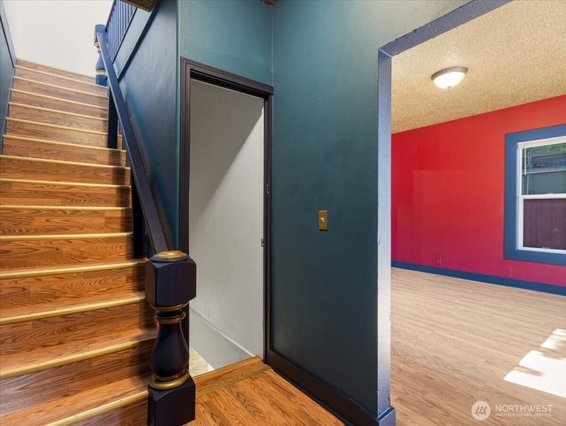 1108 W 14th Street W