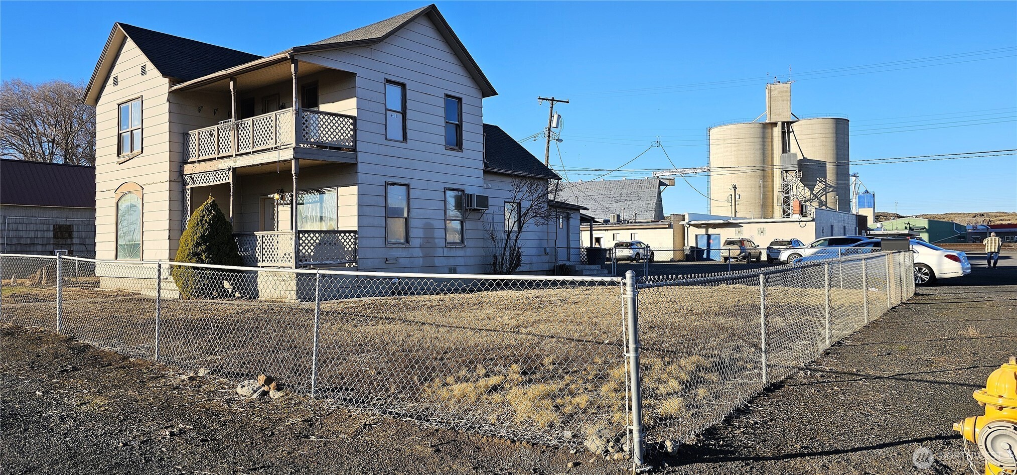 Listing image 1
