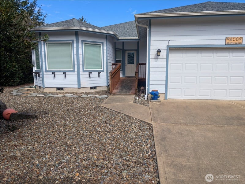 258 N Razor Clam Drive SW
