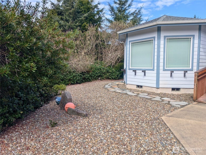 258 N Razor Clam Drive SW
