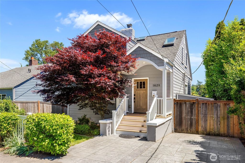 Photo of 1628 27th Avenue, Seattle, WA 98122 (MLS # 2425684)