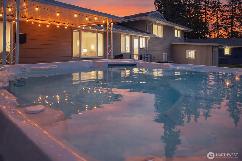 Photo of 15106 Starr Place SE, Olalla, WA 98359 (MLS # 2497536)