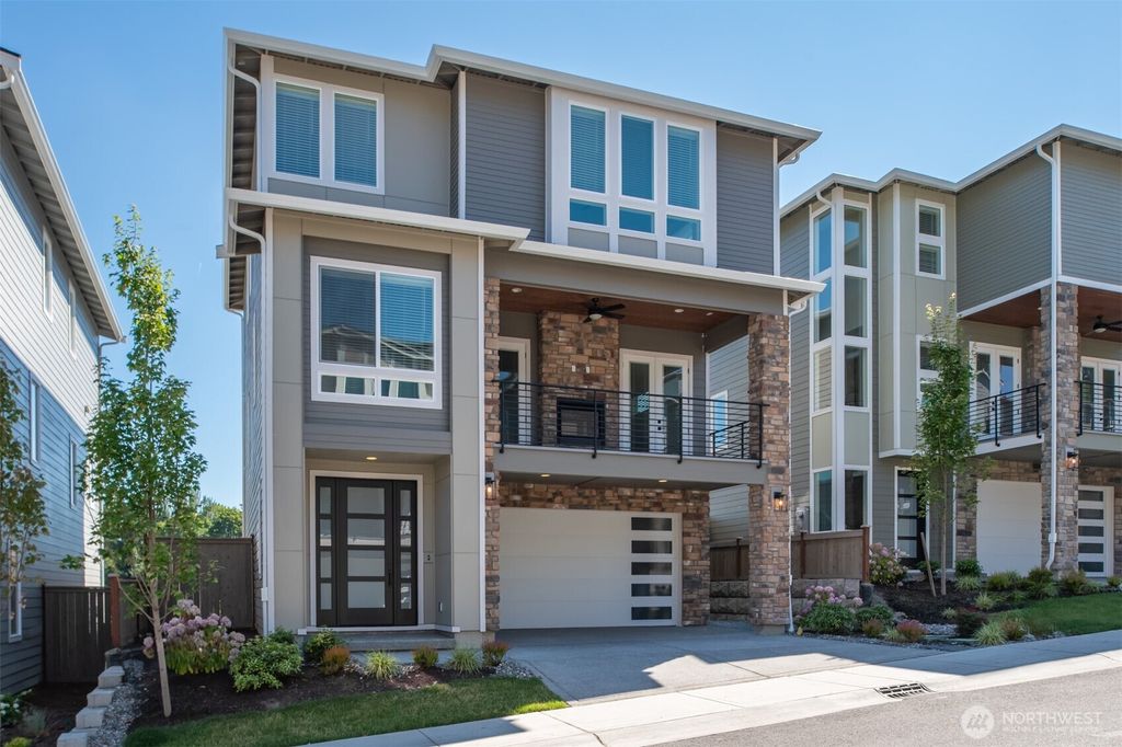 Photo of 7574 S 130th Place, Seattle, WA 98178 (MLS # 2508226)