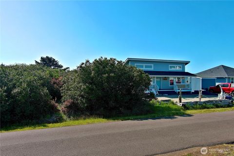 1161 Greenview Avenue SW Ocean Shores WA 98569