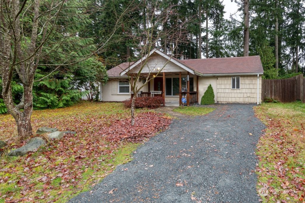 Photo of 22902 59th Avenue W, Mountlake Terrace, WA 98043 (MLS # 2183307)