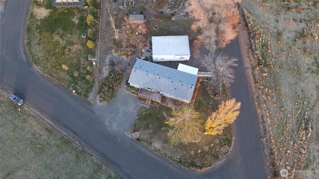 Photo of 37585 Western Avenue NE, Coulee City, WA 99115 (MLS # 2457799)