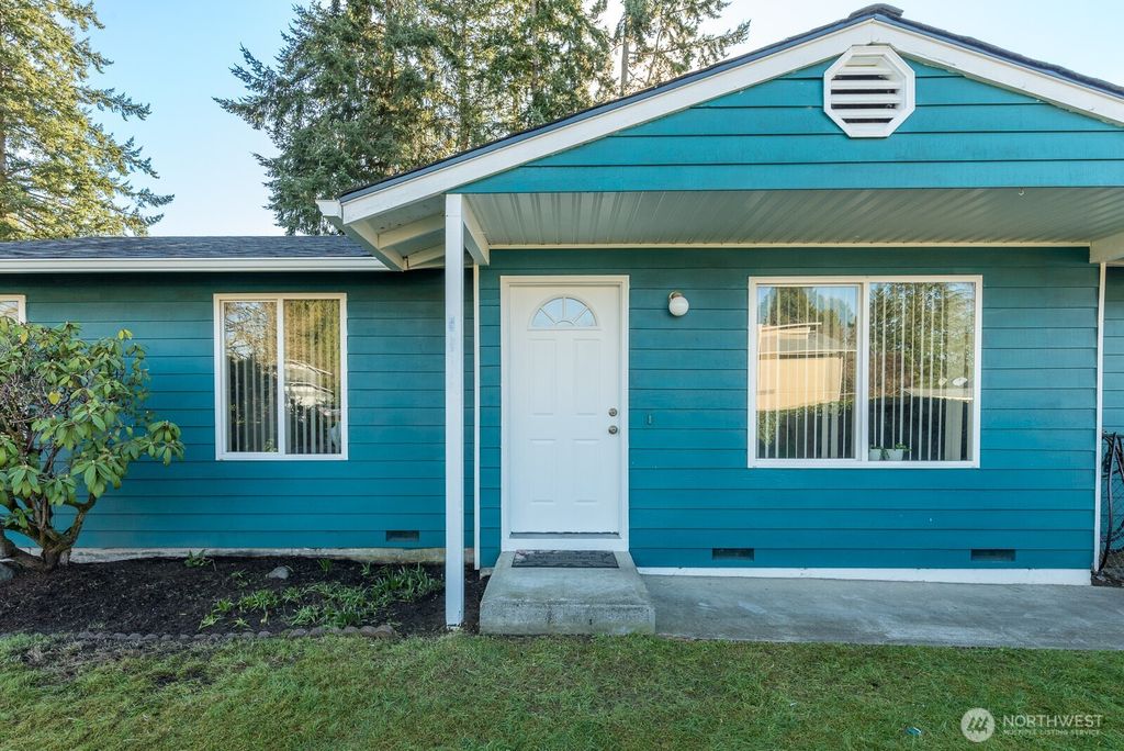 Photo of 4522 132nd Place NE, Marysville, WA 98271 (MLS # 2447683)